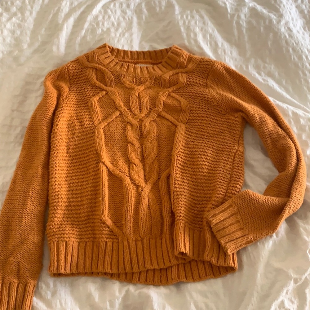 Abercrombie & Fitch yellow cable knit sweater
